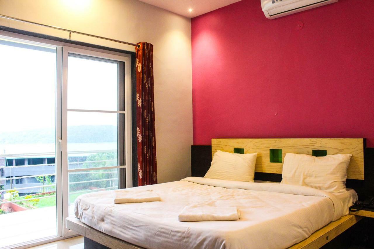 Golden Valley Resort 마하발레슈와르 외부 사진